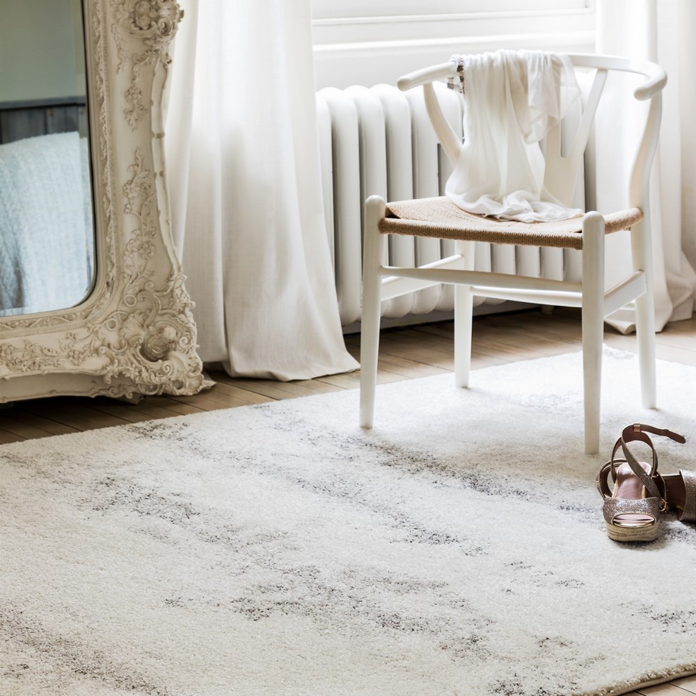 Dream DM09 Rugs in Cream